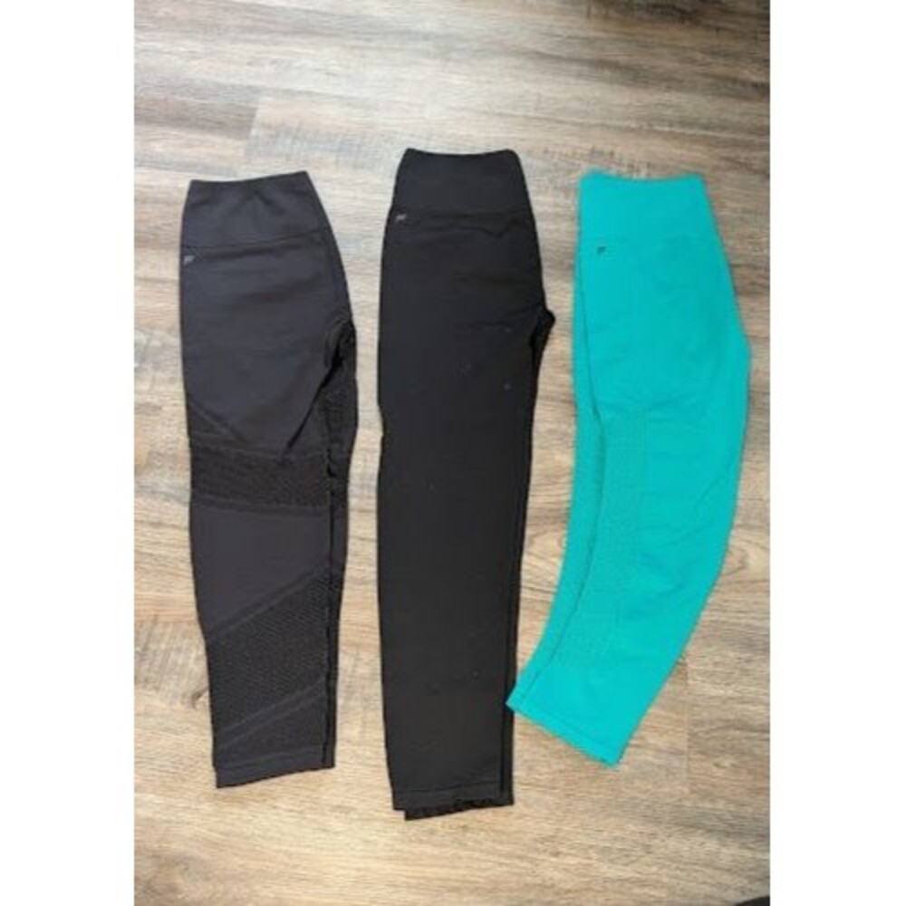 Fabletics Lot of 3 Womens Athletic Workout High Waist Knit Seamless Leggings M